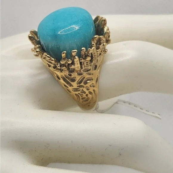 Plunder Gold Ring with Blue Stone - Picture 3 of 6